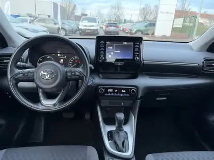 Photo 10 Toyota Yaris Hybride 116h Dynamic