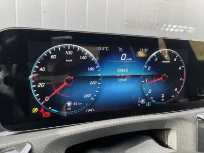 Photo 28 Mercedes Classe A Gén. IV (W177) Ph1 AMG Line 5