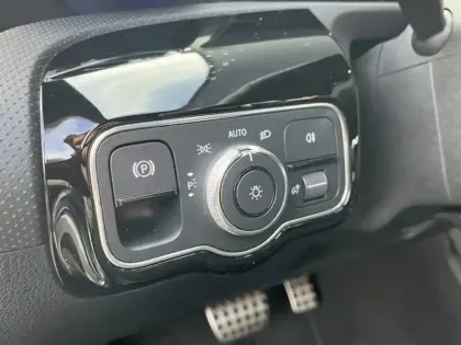 Photo 22 Mercedes Classe A Gén. IV (W177) Ph1 AMG Line 5