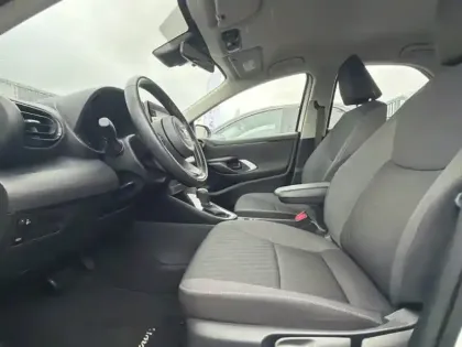 Photo 14 Toyota Yaris Hybride 116h Dynamic