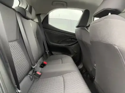 Photo 15 Toyota Yaris Hybride 116h Dynamic