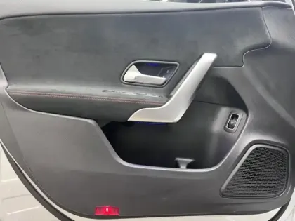 Photo 11 Mercedes Classe A Gén. IV (V177) Ph1 AMG Line 4