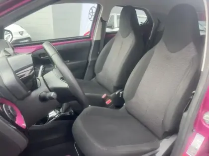 Photo 16 Toyota Aygo 1.0 72 ch x-cite