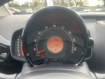 Photo 17 Toyota Aygo 1.0 72 ch x-cite