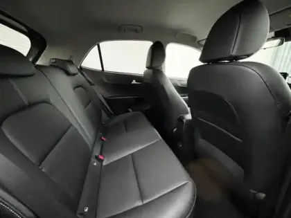 Photo 12 Kia Picanto  1.0 GDi 68ch GT-Line