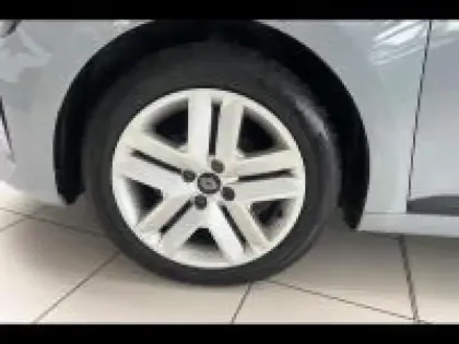 Photo 10 Renault Clio  1.0 Eco-G 100ch Evolution - 24