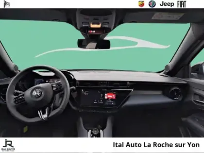 Photo 7 Alfa Romeo Junior  1.2 Ibrida 145ch e-DCT6