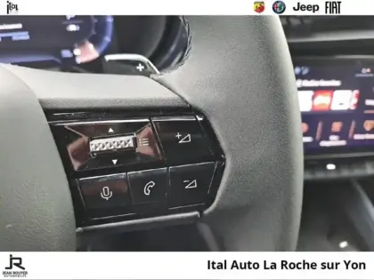 Photo 13 Alfa Romeo Junior  1.2 Ibrida 145ch e-DCT6