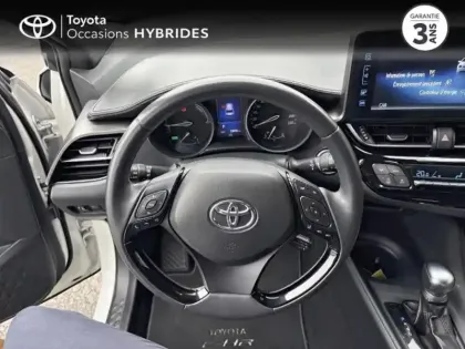 Photo 8 Toyota C-HR  122h Dynamic 2WD E-CVT RC18