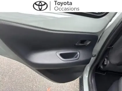 Photo 14 Toyota Aygo  X 116h Graphic