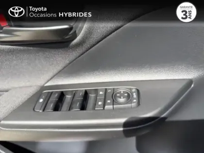 Photo 13 Toyota C-HR  1.8 Hybride 140ch Design MY25