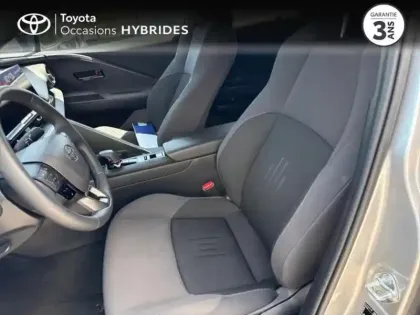 Photo 14 Toyota C-HR  1.8 Hybride 140ch Design MY25