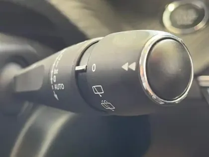 Photo 13 Peugeot 208  1.5 BlueHDi 100ch S&S Allure