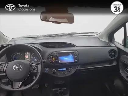 Photo 7 Toyota Yaris  100h Dynamic Business 5p RC18