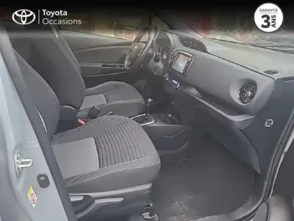 Photo 5 Toyota Yaris  100h Dynamic Business 5p RC18