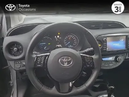 Photo 8 Toyota Yaris  100h Dynamic Business 5p RC18