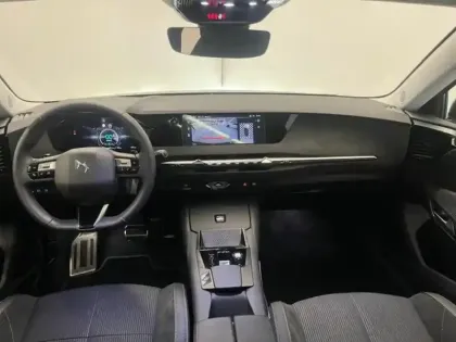 Photo 10 DS DS 4 N°4 PLUG-IN HYBRID 225ch Etoile