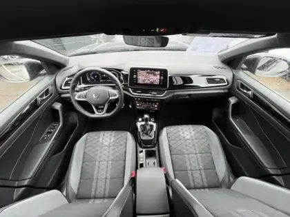 Photo 6 Volkswagen T-roc  1.5 TSI Evo2 150ch R-Line Edition