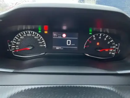 Photo 11 Peugeot 208  1.2 PureTech 75ch S&S Style