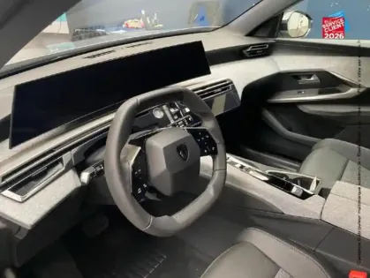 Photo 28 Peugeot 5008  Electrique 210ch Batterie 73 kWh Allure