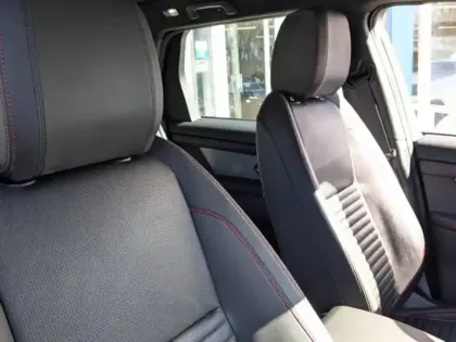 Photo 8 Land rover Discovery Sport  P300e R-Dynamic S AWD BVA