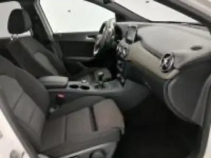 Photo 14 Mercedes Classe B  180 d 109ch Inspiration