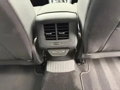 Photo 13 Volkswagen T-roc  1.0 TSI 116ch VW Edition