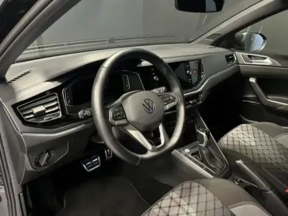 Photo 11 Volkswagen Taigo  1.0 TSI 116ch R-Line Edition DSG7