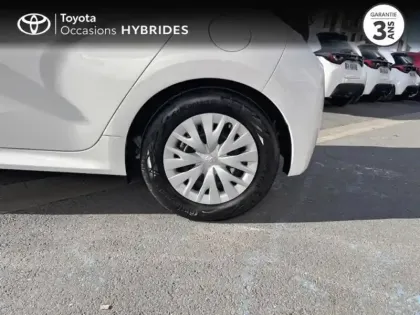 Photo 8 Toyota Yaris  116h Dynamic 5p MY22