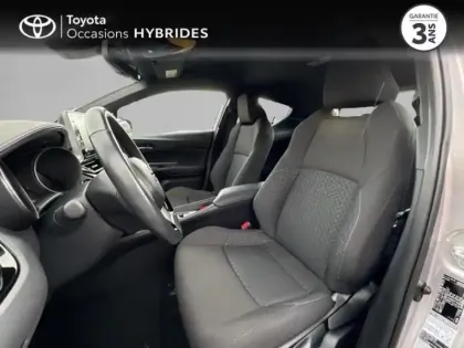 Photo 10 Toyota C-HR  122h Dynamic Business 2WD E-CVT MC19