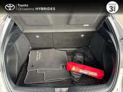 Photo 9 Toyota C-HR  122h Dynamic Business 2WD E-CVT MC19