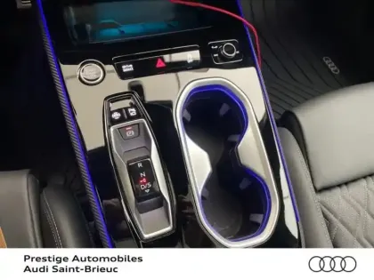 Photo 13 Audi A6  Avant 2.0 TDI 204ch Hybride S line Quattro S tronic 7