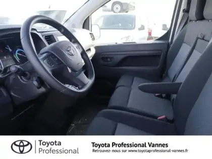 Photo 5 Toyota Proace  Long 75kWh Business Electric RC23