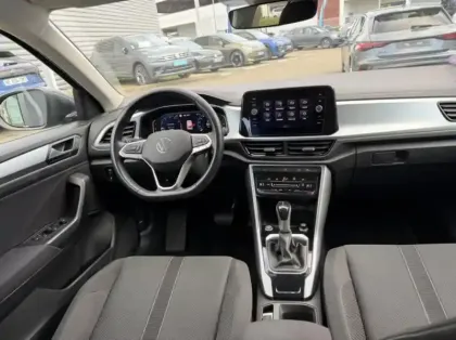 Photo 14 Volkswagen T-roc  1.5 TSI EVO 150ch Life Plus DSG7