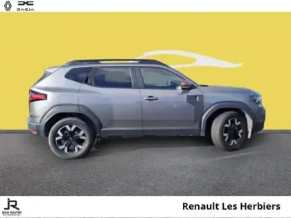 Photo 12 Dacia Duster  1.6 hybrid 140ch Extreme