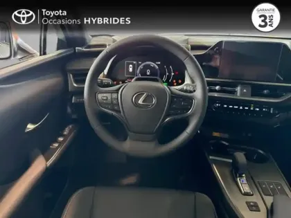 Photo 8 Lexus UX  300h F SPORT Design 2WD MC25