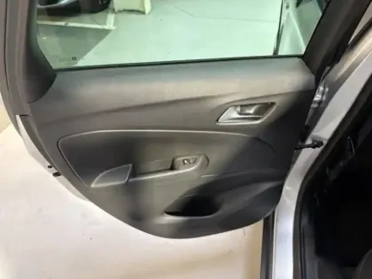 Photo 10 Opel Crossland  1.2 Turbo 110ch Elegance