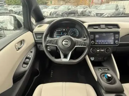 Photo 10 Nissan Leaf  150ch 40kWh Acenta 21.5