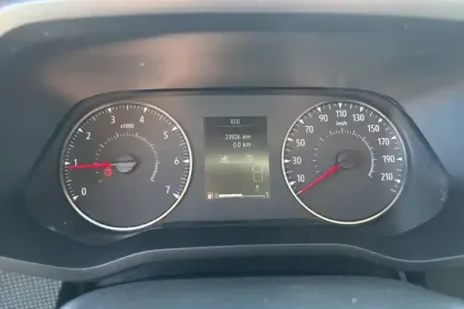 Photo 10 Renault Trafic Gén. III (F82) Ph3 NG Advance 4