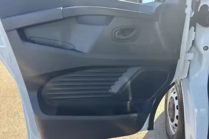 Photo 9 Renault Trafic Gén. III (F82) Ph3 NG Advance 4