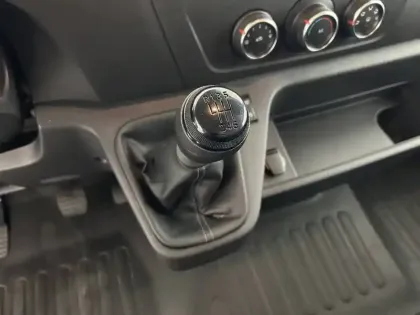 Photo 60 Renault Master  FGN TRAC F3500 L2H2 BLUE DCI 135