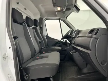 Photo 85 Renault Master  FGN TRAC F3500 L2H2 BLUE DCI 135