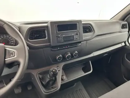 Photo 35 Renault Master  FGN TRAC F3500 L2H2 BLUE DCI 135