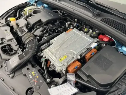 Photo 65 Renault Clio  E-Tech 140 - 21N