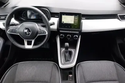 Photo 8 Renault Clio  E-Tech 140 - 21N