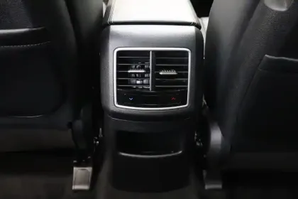 Photo 30 Kia Sportage Gén. V Ph1 GT-line Premium 5