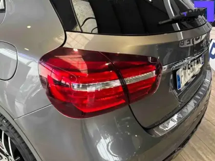 Photo 18 Mercedes GLA  200 d 7-G DCT