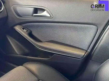 Photo 21 Mercedes GLA  200 d 7-G DCT