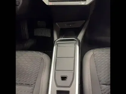 Photo 32 Renault Clio Gén. VI Ph1 Techno 5