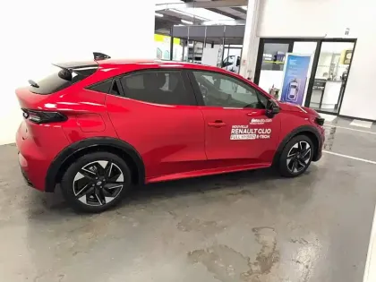 Photo 82 Renault Clio  E-Tech full hybrid 160 ch